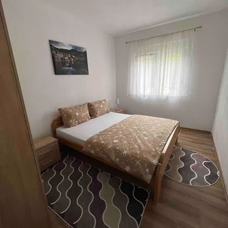 Lady Cherry Apartment